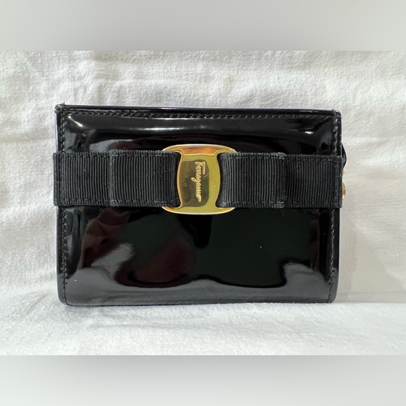 ✨Authentic SALVATORE FERRAGAMO Coin Wallet Keychain - Picture 2 of 10